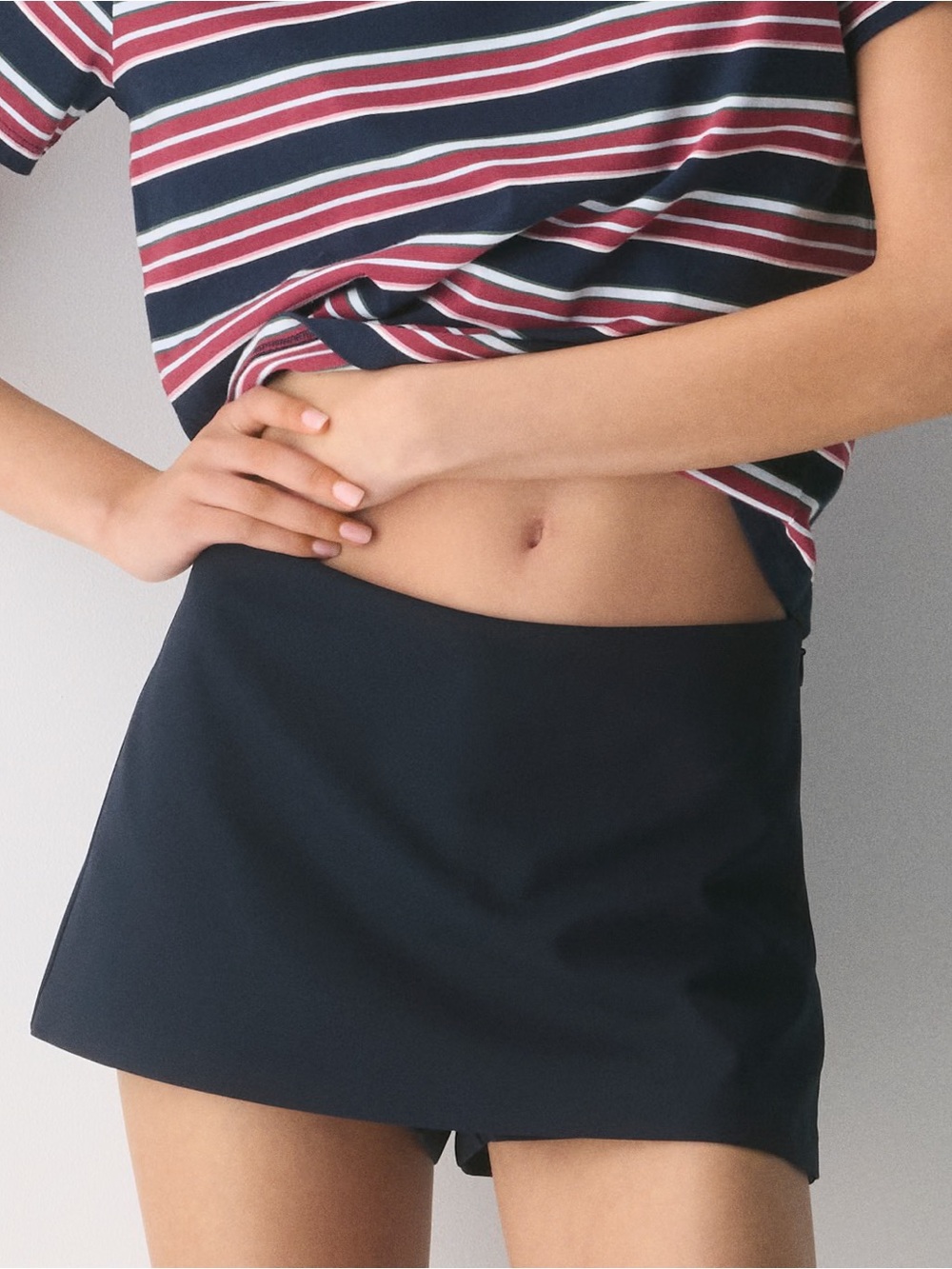 aritzia flame skort admiral NWT
